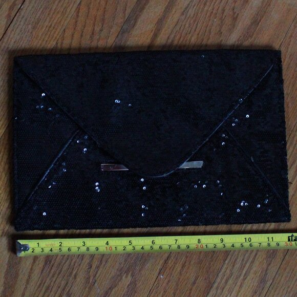 Cache Sequin Envelope Fold Over Clutch Purse - Picture 7 of 7